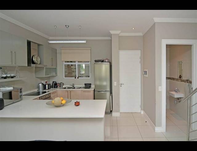 3 BEDROOM PROPERTY TO RENT IN BRYANSTON